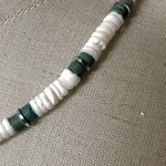 Green and white puka shell necklace Photo 4