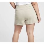 Athleta NEW  Trekkie North Shorts Ecru 20 Plus Size Hiking Casual Everyday Shorts Photo 2