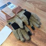 The North Face Gloves Photo 4