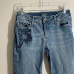 Bass boyfriend floral embroidered jeans Size 4 Blue Photo 2