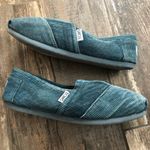 Toms classic slip on flats distressed blue corduroy size 6.5 Photo 3