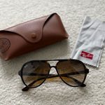Ray-Ban  Sunglasses Photo 0