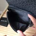 Michael Kors Sling Pack Photo 5