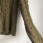 Orvis Charles F  Chunky cable Knit Sweater size medium cotton cashmere pea green Photo 5