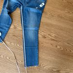 Gap 1969 Distress Raw Hem True Skinny
Ankle Jeans Blue Women's Size 30R Photo 3