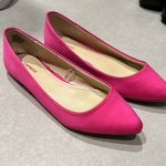 EXPRESS  HOT PINK POINTED FLAT PRICE IF FIRM Photo 1