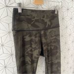 Lululemon  Wunder Under High-Rise Tight 28" Luxtreme
Incognito Camo Green Photo 3