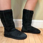 UGG  Classic Tall Black Shearling Boots - Womens Size 6 Photo 6
