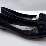 Nine West Women Flat Shoes With Flower Design On Top Size 7.5 Black NWT Photo 1