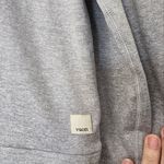 Vuori  Halo Essential Hoodie Cropped Size Large Heather Gray VW226 Photo 5