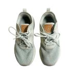 New Balance Women’s Fresh Foam Running Shoes Size 8.5 Light Blue Green Photo 1