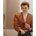 frame denim FRAME Cropped Pebbled Leather Belted Jacket Photo 3