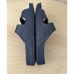 C&C California  Navy Blue, Size 10 Sandals/Slides Photo 6