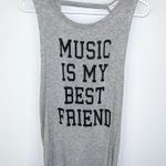 Daytrip THE BUCKLE // Heathered Gray Open Back Graphic Tank Top Medium Photo 9