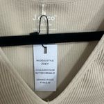 j.o&co Zoey Beige Ribbed Knit Cropped V Neck Tank Top Small/Medium NEW Tan Photo 3