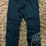 Nike  cropped capris leggings Photo 0
