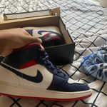 Jordan 1 Mid USA Photo 1