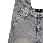 Hollister  Curvy High-Rise Mom Jeans Light Wash Size 28 Women's Relaxed Fit Photo 3