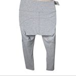 Outdoor Voices NWT dove ash two tone 3/4 Warmup Leggings size XS Photo 4