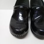 Dansko  XP 2.0 Floral Patent Nursing Clogs Size 38 = 7.5 - 8 Women's US Black Photo 2