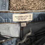 Abercrombie & Fitch 90s Slim Straight Jeans Photo 4