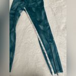 Nike  Women's Run Division Epic Faster Tie-Dye Pattern Leggings Photo 7