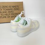 Nike Women Dunk Low Photo 2