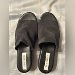 Steve Madden platform slides size 9 Black Photo 3