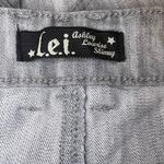 L.E.I . Women's Gray Distressed Skinny Jeans Size 11 Photo 6