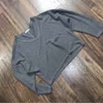 Mod Ref  gray cropped long sleeve thermal s/m contemporary casual boho winter Photo 3