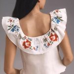 PILCRO FOR ANTHRO FLORAL NEEDLEPOINT EMBROIDERY BUTTON RUFFLE COLLAR COTTON CROP White Size XS Photo 4