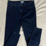 Vineyard Vines High Rise Women’s Size 8 Dark wash jeans. Photo 0