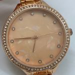 Ladies rose gold tone 40mm rhinestones MOP dial watch bracelet size 7.5” runs Photo 1