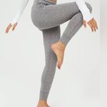 Aerie Women’s Offline by Regular Rise Short Inseam Warmup Legging Heather Gray M Photo 2