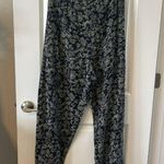 Lord & Taylor Sleeveless top & Pants Set Black Floral L Rayon Button Front Tunic Size L Photo 3