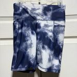 Old Navy Blue and white tie dye active power soft biker exercise medium shorts. Photo 0
