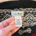 LL Bean Women’s Icelandic Wool Geometric Hook Cardigan Sweater Size S Black Photo 2