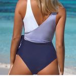 Cupshe PLUNGE V-NECK PURPLE WHITE COLOR BLOCK ONE PIECE SWIMSUIT SZ SMALL NWT Photo 1