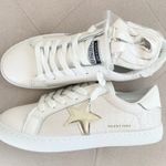Vintage Havana Carla Sneakers Off White Croc Gold Size 8 NEW IN BOX Retail $125 Photo 4