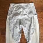 Lululemon breezy dot tight Photo 4