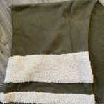 Universal Threads Universal Thread Olive and Cream Cardigan Photo 3