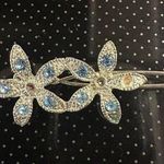 Metal flower Barrette sliver and blue rhinestones Silver Photo 0
