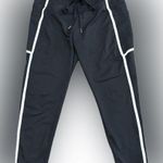 Layer8 Women’s Layer 8 leggings - black with white piping / trim - XL - thigh pockets Photo 2