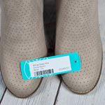 DV Dolce Vita Gerdy Vegan Leather Comfort Wedge Bootie in Beige 7.5 NWT Photo 9