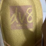 Dv8 by dolce vita Elegant Cream Wedge Sandals like new size 11 Photo 5