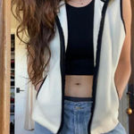 Karen Scott Vintage  Sport white and black zip up fleece vest 🤍🖤 Photo 0