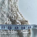 Kimchi Blue Urban Outfitters   sleeveless ecru lace crop top vest Size XS/S Photo 4