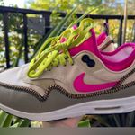 Nike Women’s air max Photo 0