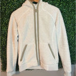 The North Face  Cream Fuzzy Sherpa Teddy Jacket Sz Medium Photo 0