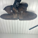 UGG  Women's Bailey Button II Chocolate Brown Boots Size Photo 7